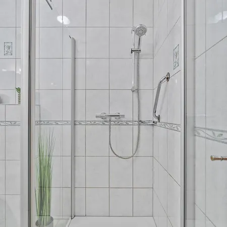 Penthouse In Kirchberg! Apartment *