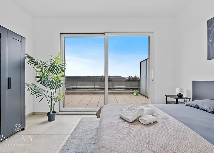 Penthouse In Kirchberg! Apartment