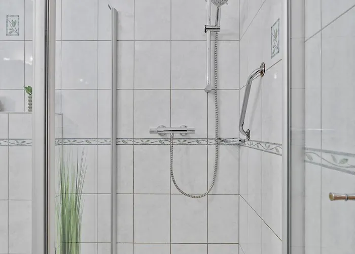 Penthouse In Kirchberg! 아파트 *